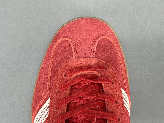 渠道优势 ！ 纯原版 阿迪 Adidas Originals Gazelle Indoor 舒适 防滑耐磨 低帮 板鞋 女款 红色 货号Ji2756 尺码36-