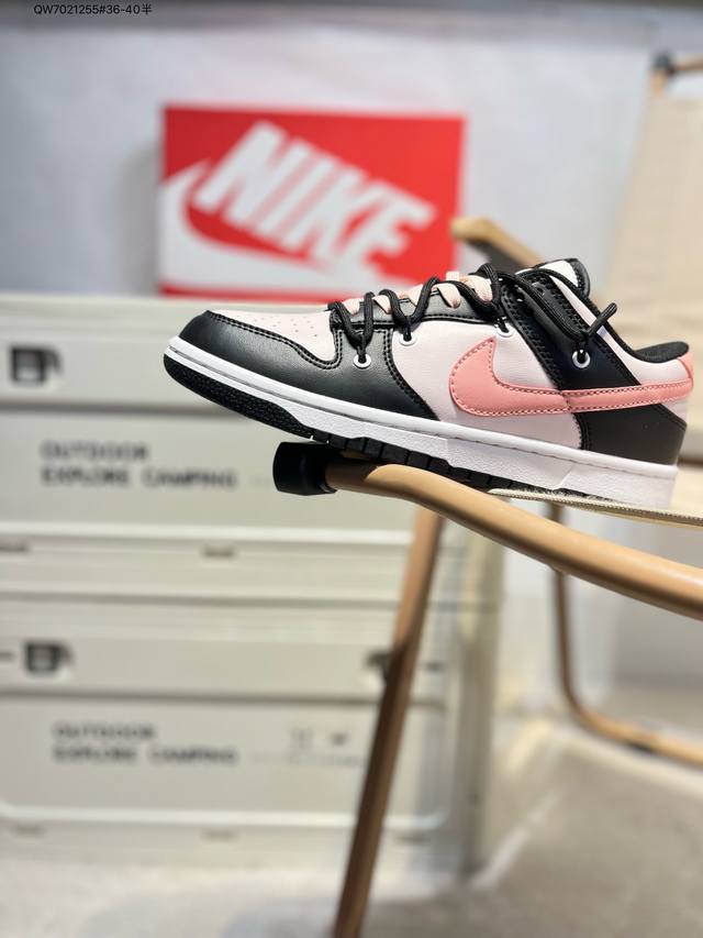 Nike Dunk Sb Low 定制配色“抽绳绑带”Dunk Sb顾名思义，具有经典的Dunk血缘，又注入了更多的时尚元素。相较于普通的Dunk滑板鞋，改良版