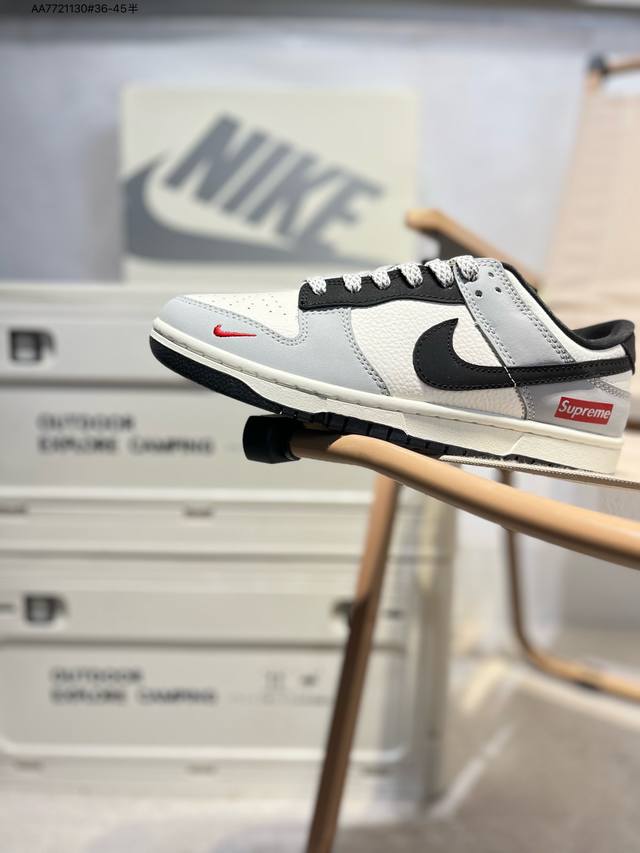 Nike Sb Dunk Low“Supreme联名” 周年高端定制 低帮休闲板鞋 定制鞋盒 超高清洁度 皮料切割干净无任何毛边 细节完美Xy2026 Aa77