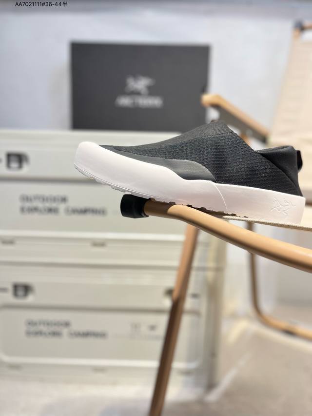 Arcteryx Kragg 2025 始祖鸟新款一脚蹬两穿休闲鞋户外运动鞋袜子鞋 采用耐磨防滑鞋底 搭配3Cm内增高 柔软鞋垫 上脚轻盈舒适，减震效果强悍，简