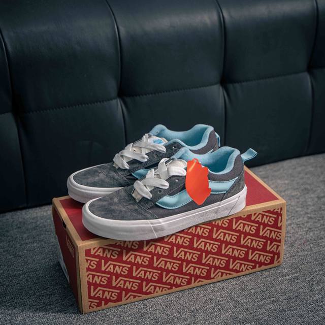 核心私 Vans Knu Skool 深灰兰 绿粉 肥胖版立体大Logo 加厚鞋舌 低帮复古休闲硫化面包鞋 尺码：35 36 36.5 37 38 38.5 3