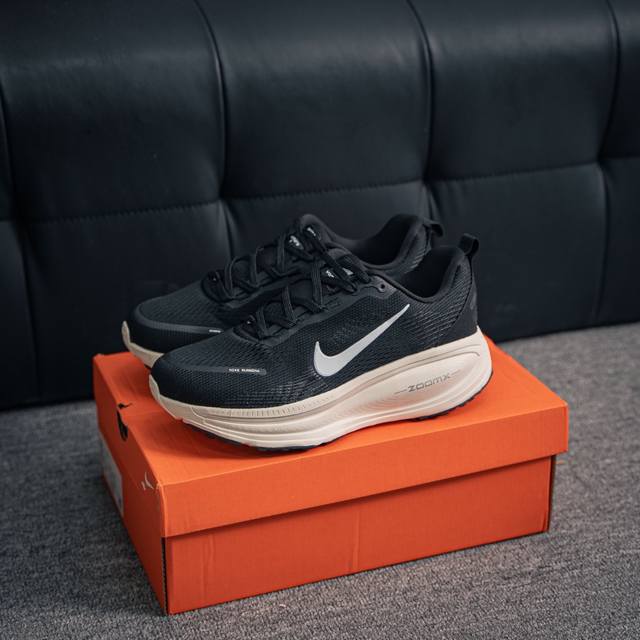 核心私 Nike Air Zoom Vomero 18 全新科技提前原鞋开发 运动跑鞋 区别市面真标版本 必定是官方强力主推款式，真正的Zoom缓震科技嵌入如假