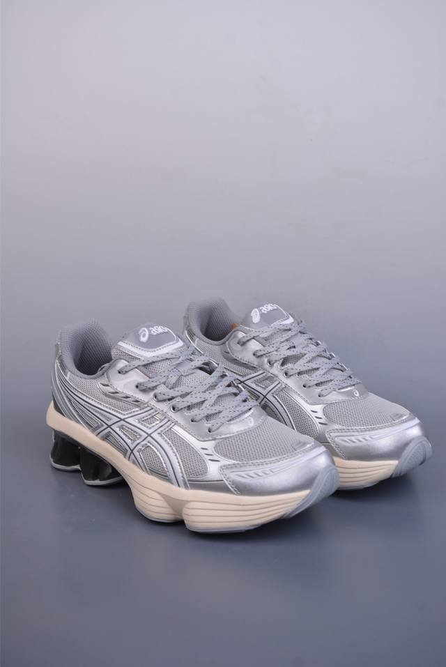 Asics Gel-Kinetic Fluent 纯原版本 亚瑟士运动休闲透气专业跑鞋 新一代缓震未来感跑鞋 鞋面复杂的切割和银色细节极具前卫风格 大底科技十足