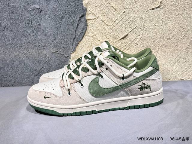 耐克 联名 Nike Dunk Low Lthr Ow 解构绑带滑板鞋 Sb系列经典复古运动鞋。双鞋带系统延续了今年的代表性风格，搭配亮色鞋带，保持了 Dunk