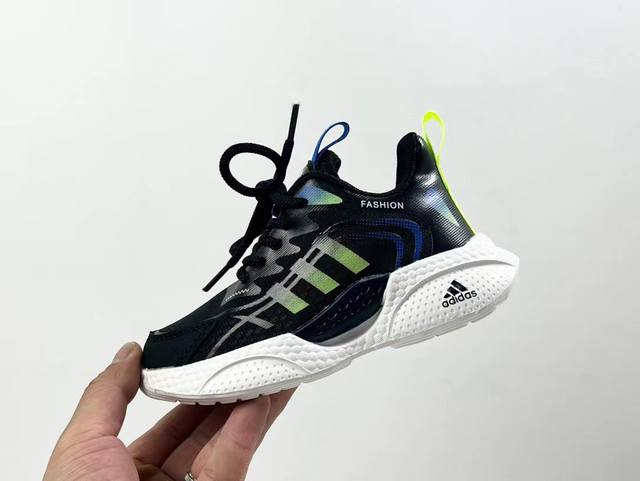 ad网纱 码数：27-37 炎炎夏日的长途学校体育课日常运动离不开一双透气舒适的老爹鞋 镂空网面设计完全不担心闷热Eva缓震厚底 防滑性能好 上脚柔软舒适