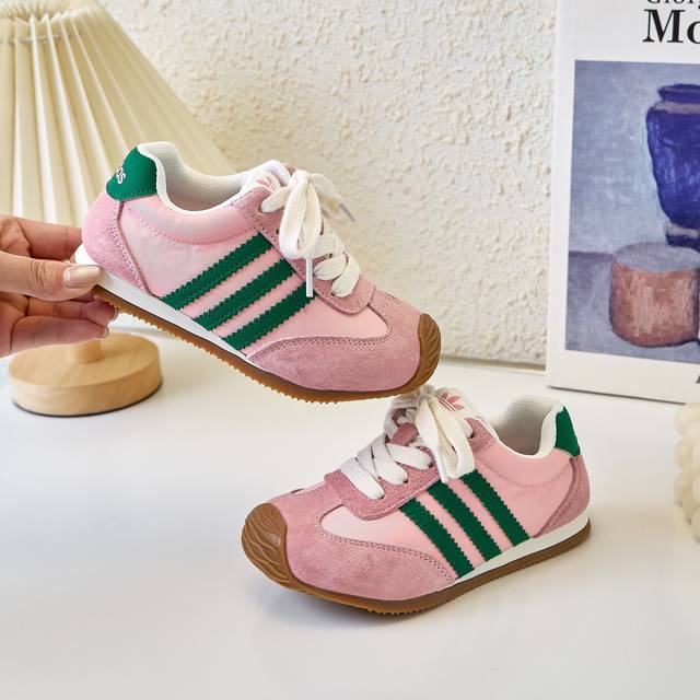阿迪达斯阿甘德训鞋童鞋 Adidas三叶草阿甘德训鞋网红款真皮+雨伞布芭蕾舞拼色儿童休闲运动鞋 明星款欧洲站系带内侧隐形魔术贴歪头鞋男女童百搭跑步鞋户外炸街童鞋