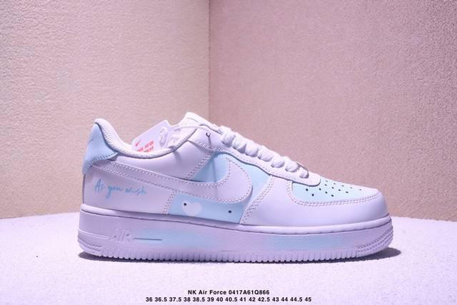 公司级Nk Air Force 1 Low 空军一号低帮百搭休闲运动板鞋。柔软、弹性十足的缓震性能和出色的中底设计，横跨复古与现代的外型结合，造就出风靡全球三十