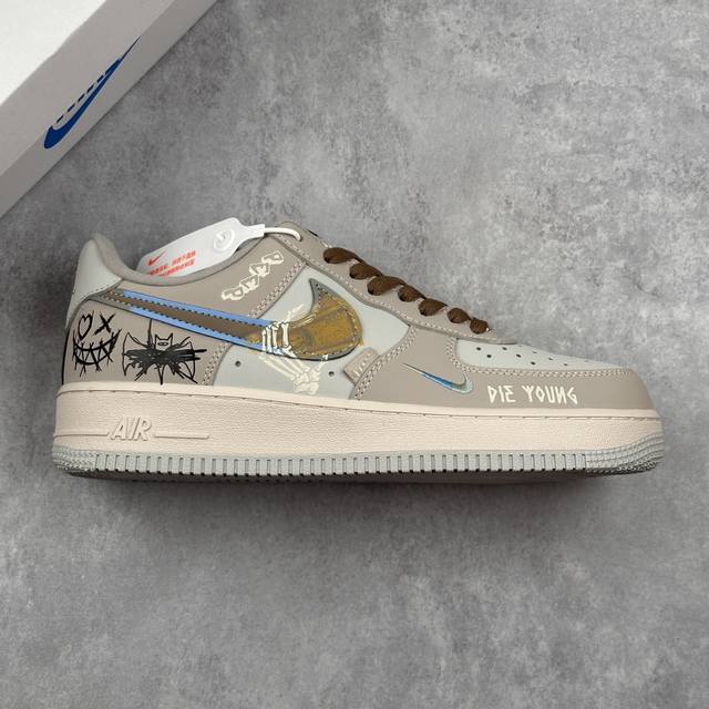 本地 核心私 Nike Air Force 1'07 Low Batman Dc漫画系列 蝙蝠侠 空军一号低帮休闲板鞋 #蝙蝠侠，本名布鲁斯 韦恩，是美国Dc漫