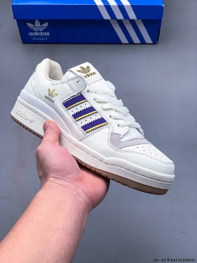集图 阿迪达斯 Adidas Originals Forum 84 Low Adv 低帮百搭潮流休闲运动板鞋。以复古篮球鞋的外形为基础，采用皮革拼接，简约百搭，