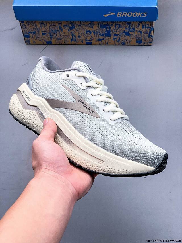 新品公司级 布鲁克斯Ghost Max 2幽灵缓震跑鞋，双层缓震加上升级的Dna Loft V3注氮科技，软弹得就像踩在棉花上，但又不是那种卸力的软，回弹也很给