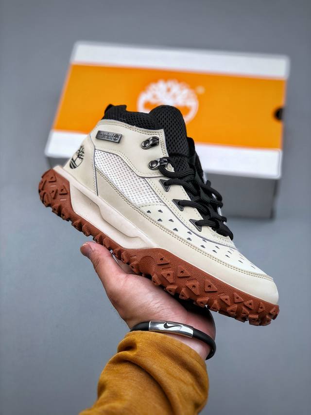 Timberland添柏岚 天伯伦 户外中帮休闲马丁靴系列广东大厂品质 原盒原包装 面料采用意大利顶级磨砂细纹牛皮搭配防臭防腐真皮乳胶鞋垫给您完美的穿着体验 质
