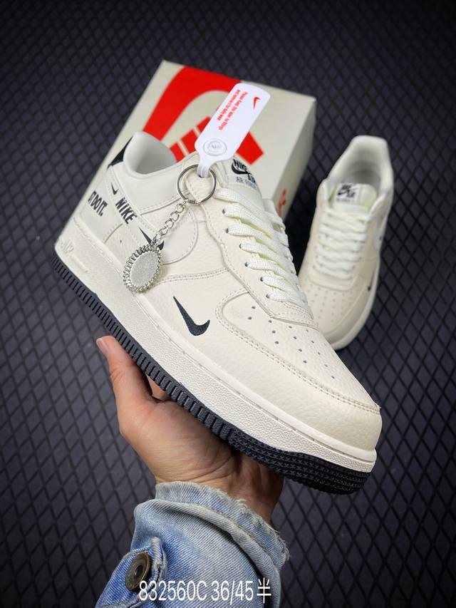 C 公司级Nike Air Force 1‘07 原楦头原纸板 打造纯正低帮空军版型 专注外贸渠道 全掌内置蜂窝气垫 原盒配件 原厂中底钢印、拉帮完美 货号:D