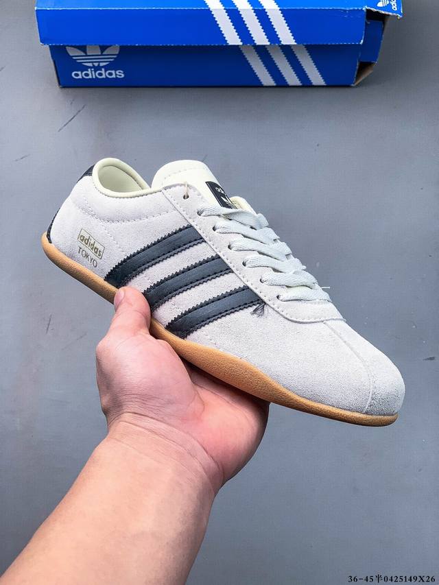 集图 公司级！Adida阿迪达斯Tokyo pack舒适百搭经典休闲运动鞋 此次为Tokyo系列带来三双全新配色，清爽蓝色绒面搭载白色皮革三条纹，增添了复古干净