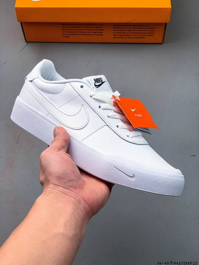 集图 Nike Blazer phantom Low男女子运动板鞋 厚底增高休闲鞋。采用轻盈利落设计，焕新演绎经典鞋款。该鞋款带来舒适足底体验，结合鞋侧壁加固设