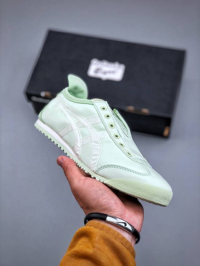 鬼塚虎 Onitsuka Tiger Mexico 66 复古经典百搭一脚蹬休闲运动鞋 货号：1183B603-303 尺码：36-44 半