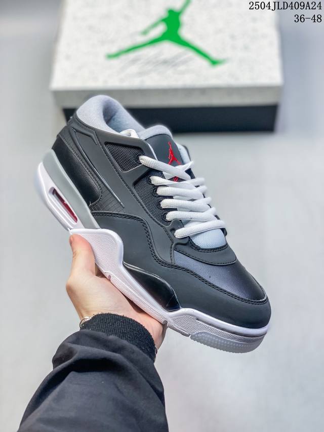 Air Jordan Aj4 Rm 重制版低帮复古篮球鞋 黑白灰 采用了低帮的设计 并保留了众多Aj4的经典元素 鞋身以皮革、麂皮材质拼接打造 Aj4经典的Tp