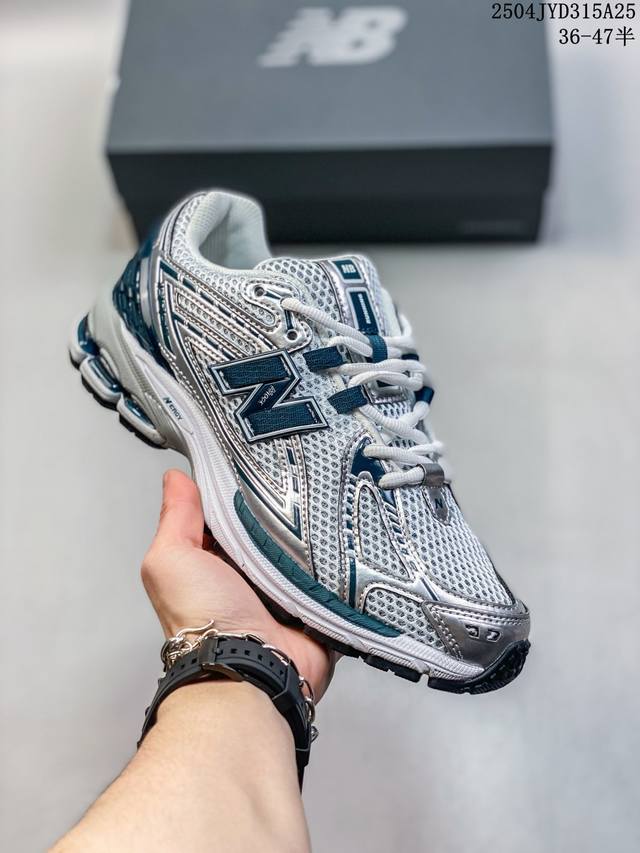 New Balance M1906系列 复古单品宝藏老爹鞋款 纯原版本 复古元素叠加 质感超级棒 楦版型材料细节做工精细 作为Nb最经典的档案鞋型之一 与 2一