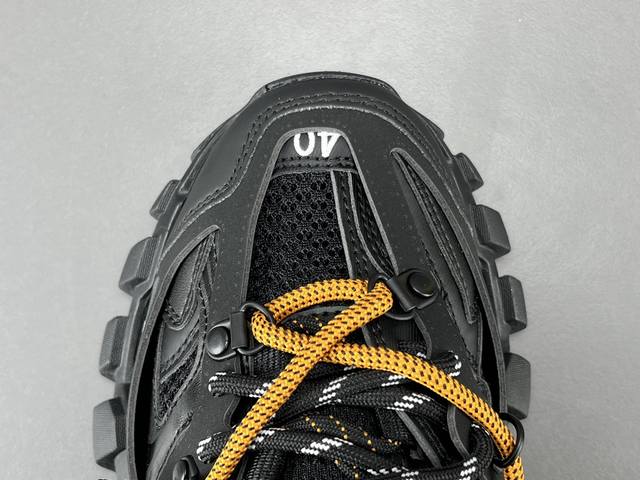 渠道优势 ！ 外贸版 巴黎世家 Balenciaga巴黎世家 Track 1.0 Trail Laces 圆头系带 低帮 生活休闲鞋 男款 黑色 尺码35-46