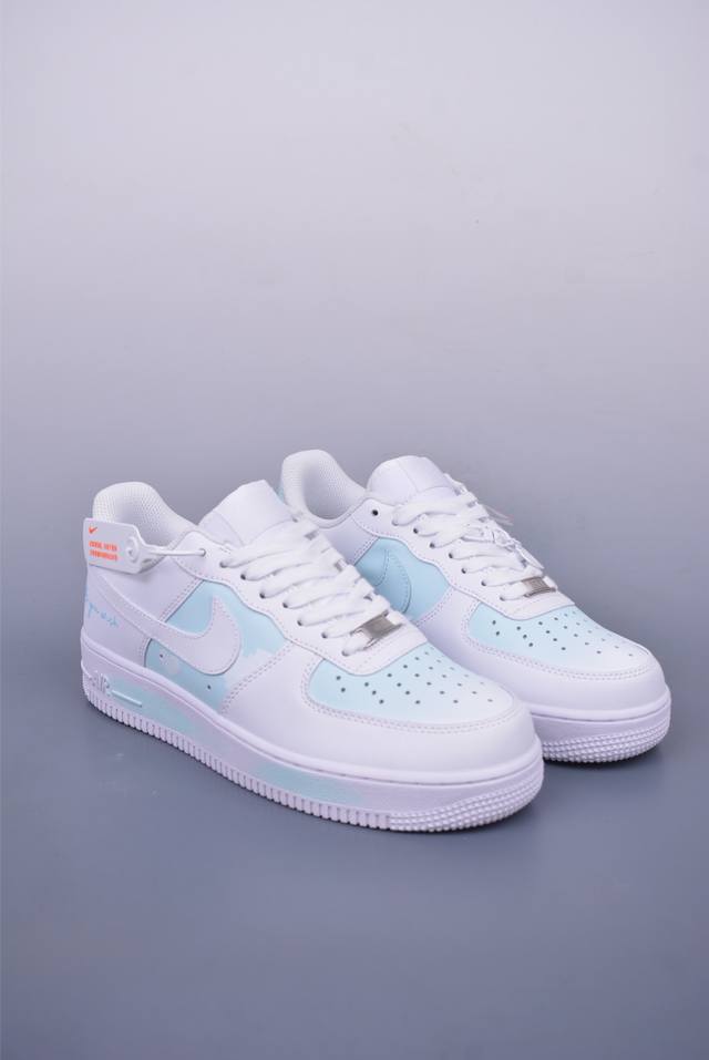 Nike Air Force 1 Low 天蓝白 原楦头原纸板 打造纯正空军版型 专注外贸渠道 全掌内置蜂窝气垫 原盒配件 原厂中底钢印、拉帮完美 官方货号：C