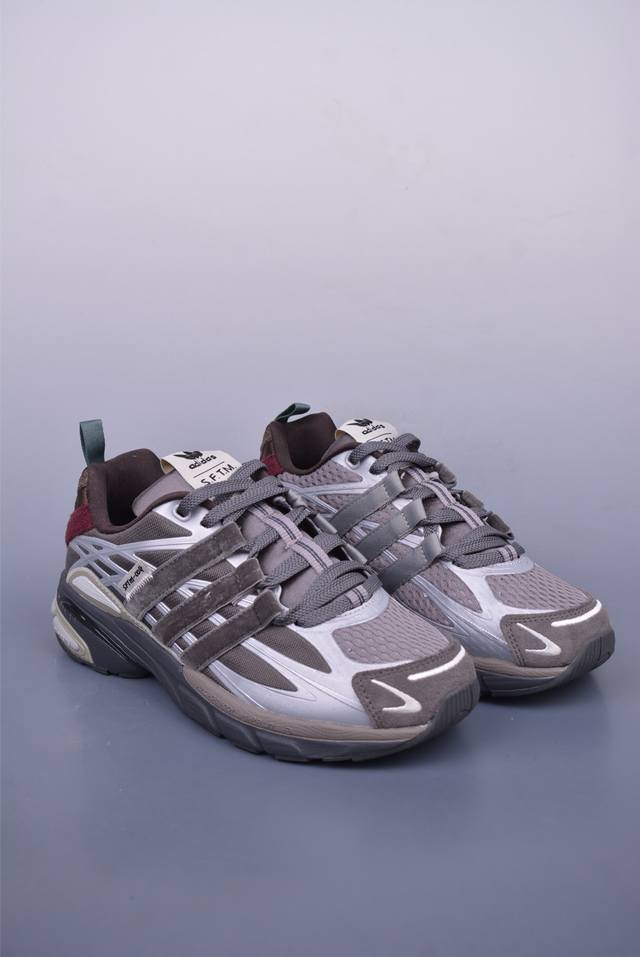 Song For The Mute X Adidas Originals Adistar Cushion 舒适防滑减震 复古跑鞋 鞋身材质上缎面、网眼、马毛和绒