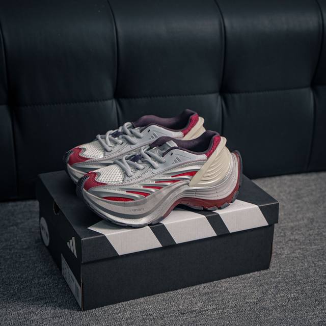 核心私 Adidas Xlg Mtw系列 舒适防滑透气 低帮 阿迪 休闲跑步鞋 货号：Ih1572 尺码：35.5 36 36.5 37 38 38.5 39