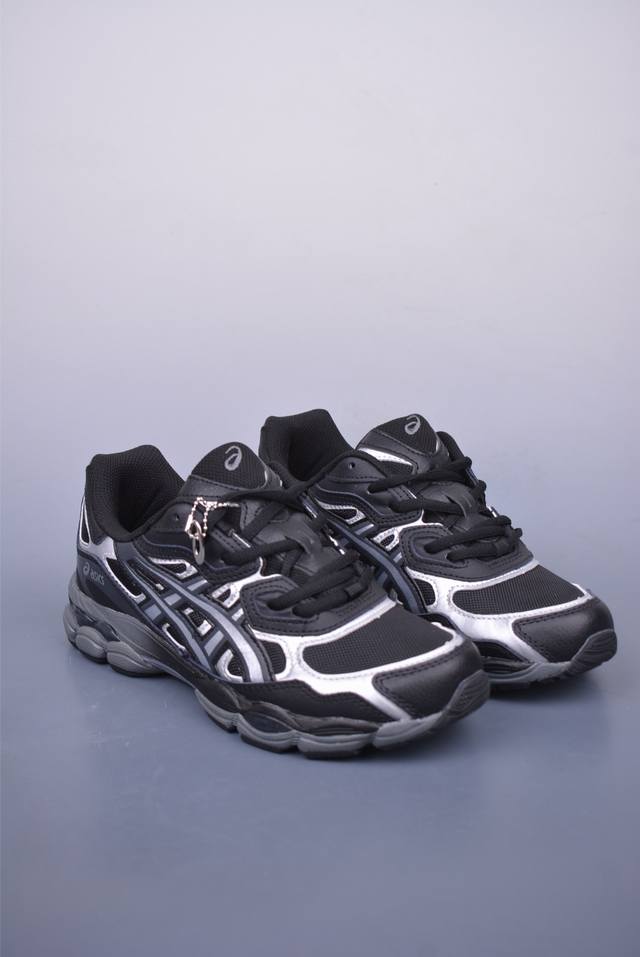 Asics Gel-Nyc 纯原版本 亚瑟士运动休闲透气专业跑鞋 鞋面采用反绒皮与网布拼接 透气舒适兼具休闲时尚 结合简明的配色 展现品牌的传承 及引领复古流行