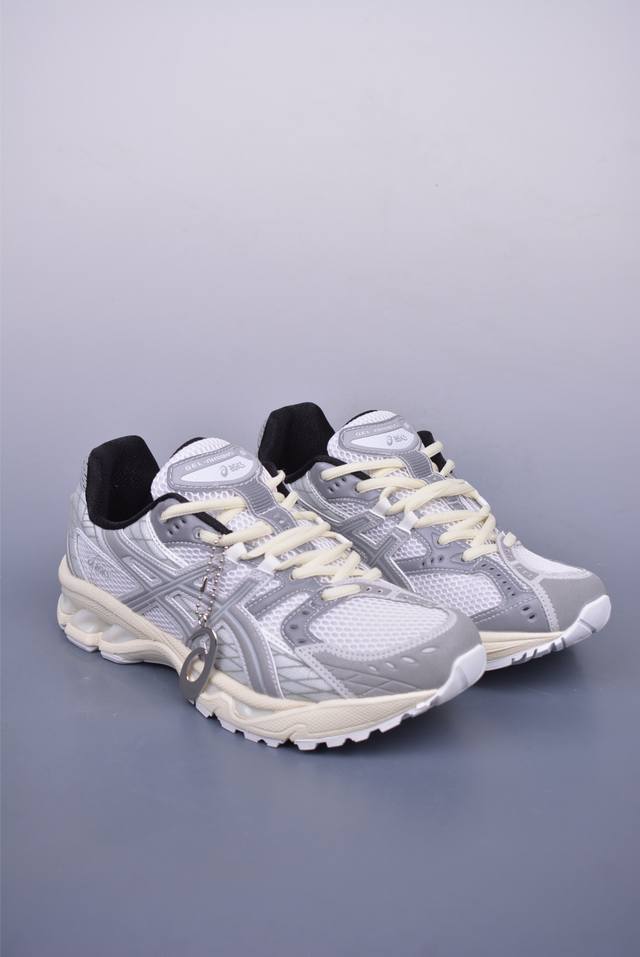 Asics Gel-Kahana Nimbus 10.1 耐磨透气低帮休闲鞋 户外机能元素 Y2K赛道持续对未来世界的无限想象和探索 经典鞋面设计赋予其更加流畅