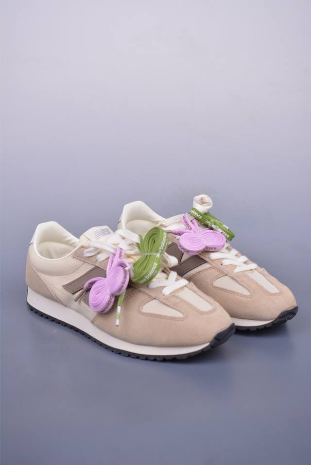 New Balance Nb471 纯原系列 经典复古时髦 休闲跑步鞋 完美平衡了复古腔调与现代舒适 这双承载着时空对话的跑鞋 正在用毫米级的细节革新 书写复古