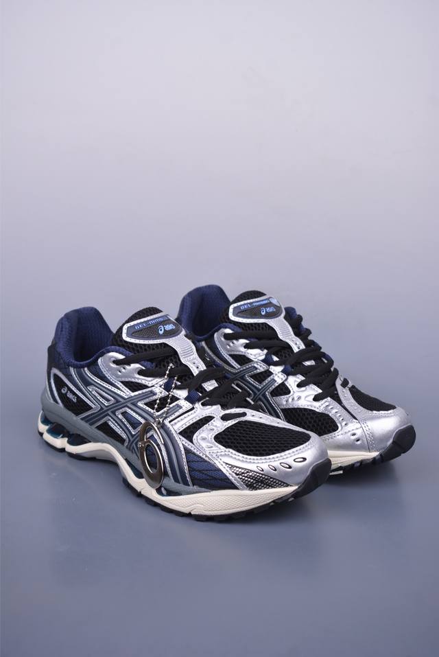 Asics Gel-Kahana Nimbus 10.1 耐磨透气低帮休闲鞋 户外机能元素 Y2K赛道持续对未来世界的无限想象和探索 经典鞋面设计赋予其更加流畅