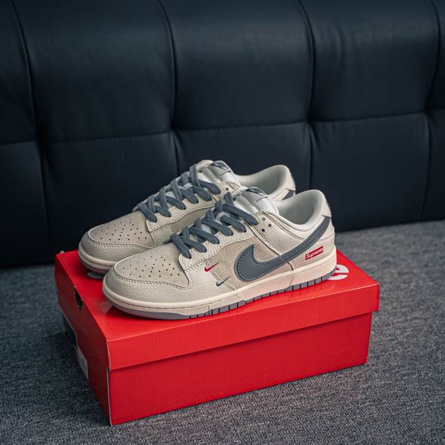 核心私 Nike Dunk 全套原楦原模倾力打造完美版型 独家原厂航空铝磨具打磨大底 鞋头坡度极致还原 无解鞋型 原盒原配 圈内天花板工艺 原厂冲刀 超高清洁度