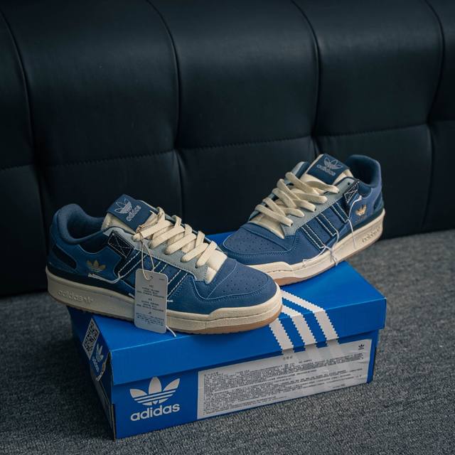 核心私 Adidas Forum 84 Low Cl三叶草低邦 经典魔术贴复古板鞋 男女潮流头层皮休闲鞋 货号：Gw0298 尺码：36 36.5 37 38