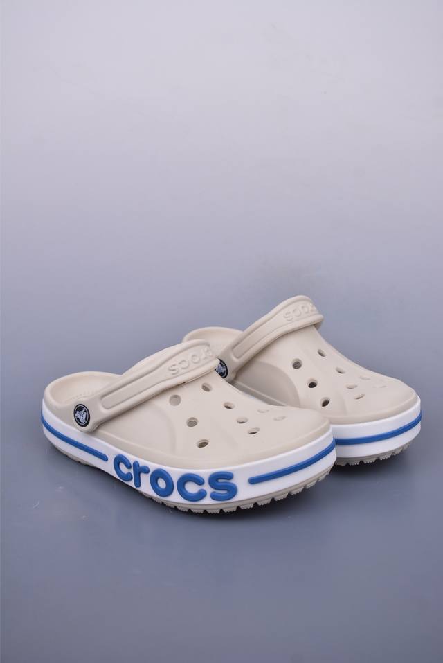 广东原厂 Crocs 卡骆驰 贝雅 经夏季两用沙滩洞洞鞋 纯原版本 透明防水袋包装 注意配件需单独购买 超轻Croslite专利材料打造 鞋面更加耐用易清洗 该
