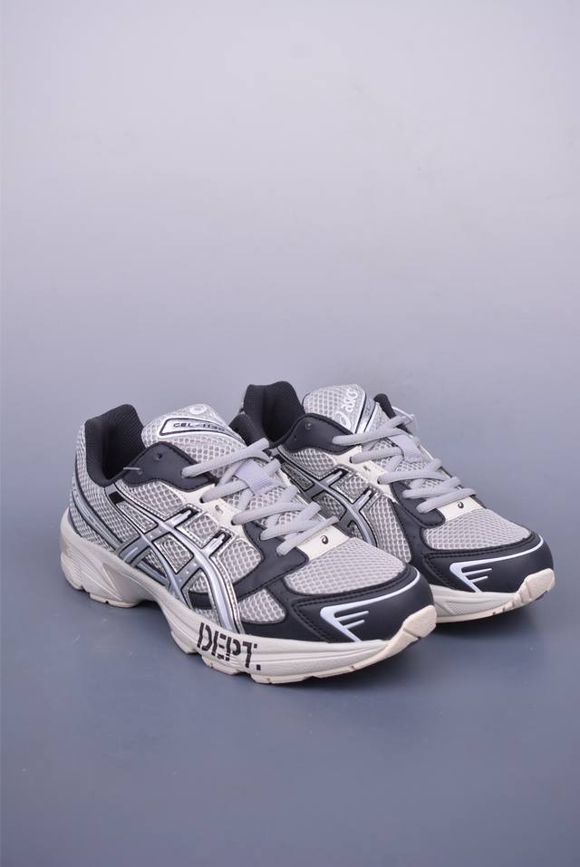 Asics Gel- 公司级版本 亚瑟士运动休闲透气专业跑鞋 整体造型复古且时尚尤其后跟一撇 蓝银配色配上很独特彰显品牌设计穿着感受 多种材料组合保护性与透气性