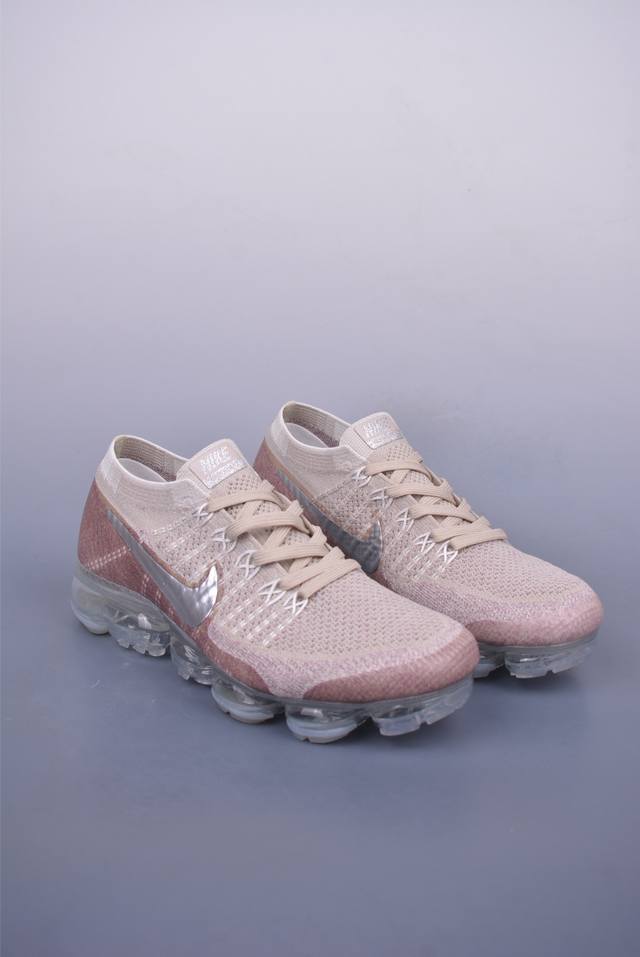 Nike Air Vapormax Fk 全掌长气垫 缓震跑步鞋 采用传统的Flyknit构造 回收材料制成 鞋垫上印有Nike的风车标志 全长Vapormax