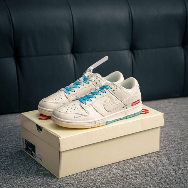 核心私 Nike Dunk 全套原楦原模倾力打造完美版型 独家原厂航空铝磨具打磨大底 鞋头坡度极致还原 无解鞋型 原盒原配 圈内天花板工艺 原厂冲刀 超高清洁度