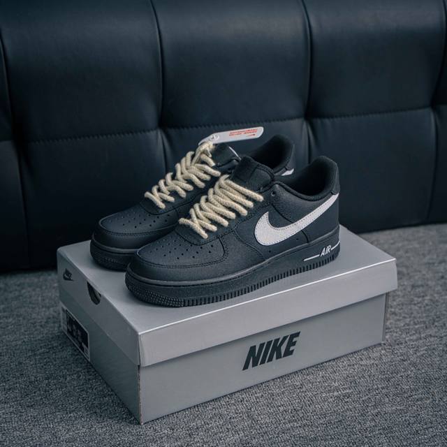核心私 Air Force 1 原装级别 原楦头原纸板 打造纯正空军版型专注外贸渠道 全掌内置蜂窝气垫 原盒配件 原厂中底钢印、拉帮完美 货号：Zh03 73