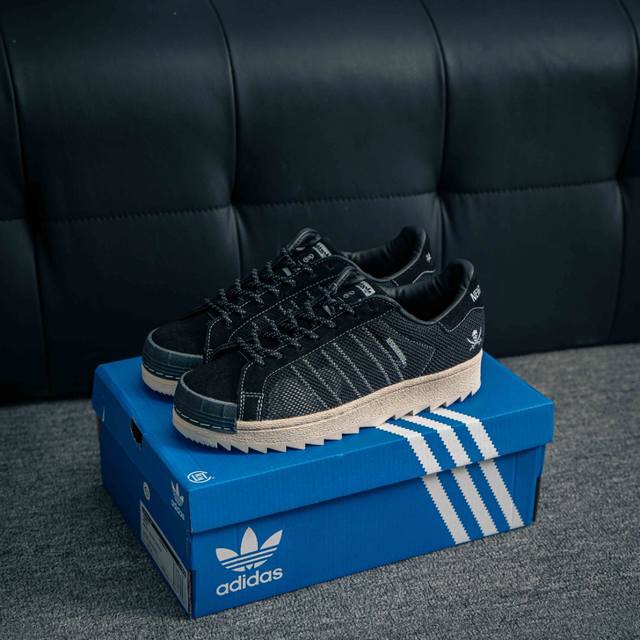 核心私 阿迪达斯Adidas三叶草 Originals Superstar贝壳头系列低帮经典百搭休闲运动板鞋 货号：Ie8879 尺码：35 36 36.5 3