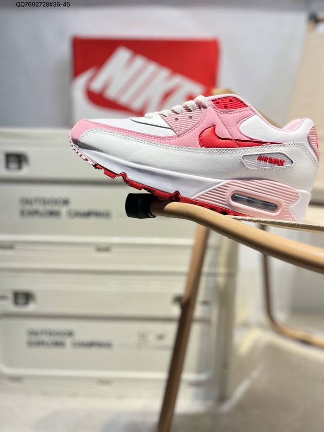 耐克Nike Air Max 90 经典复古小气垫缓震跑鞋 鞋面由皮和革织物打造，犀利的条线打造出酷劲十的足视觉效果 网布鞋增面强透气性，穿着为极舒适 经可典视