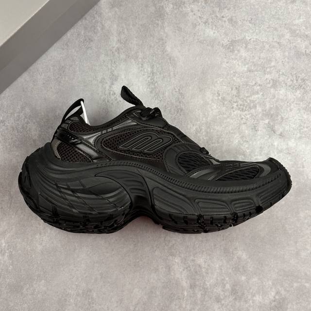 本地 核心私 Ok版 巴黎纯原 Balenciaga巴黎世家 6Xl Cargo 圆头系带 低帮生活休闲鞋 采用超细纤维和网布 其前卫的设计、夸张的体积和反光细