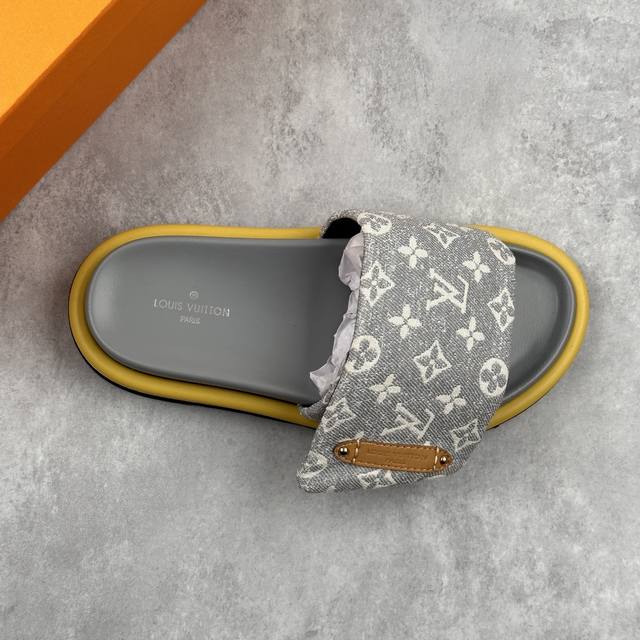 本地 核心私 Louis Vuitton 2025 专柜 春夏新款 最高限定 专柜上新 Lv情侣厚底魔术贴拖鞋 明星同款 网红博主推荐 ◆ 原版开模 代购版本
