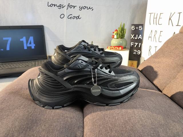 公司级Adidas Vento Xlg Mtw 复古休闲老爹鞋 官方同步上架 鞋面是透气网面和皮革拼接 脚感轻盈 不闷汗 每次穿着跑步都感觉脚底在自由呼吸 鞋底