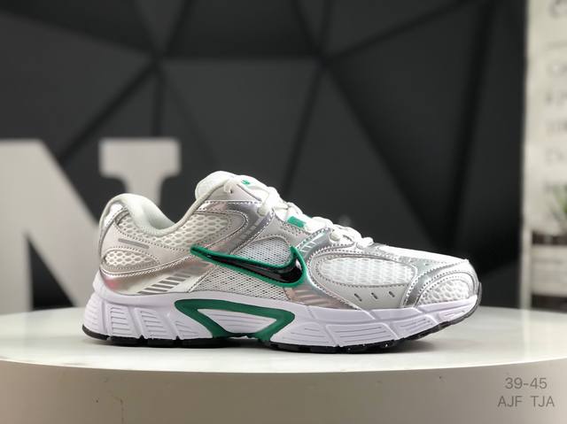 耐克 Nike 2025年新款 Nike V5 Rnr 轻量缓震支撑休闲鞋 舒适防滑耐磨低帮复刻运动鞋 厚底**老爹鞋 Hj5228-003经典设计与现代工艺完
