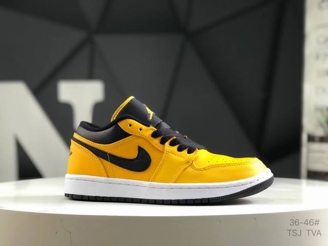 真标带半码 耐克 乔丹 Air Jordan 1 Low Aj1低帮系列篮球鞋 官方同步配色 原装级产物 #拒绝公底 立体鞋型 细节完美 高清洁度 货号：553