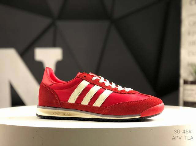 阿迪达斯 Adidas Sl 72 三叶草复古休闲跑步鞋休闲运动鞋 货号：Ie3475 鞋款采用舒爽尼龙鞋面、绒面革饰面和皮革细节等设计。与此同时，搭载着 Ec