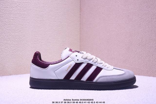adidas Samba 复古桑巴板鞋 这款桑巴鞋展示了高质量的工艺 带有装饰的超锁缝制和无缝的手感 柔软、柔软的皮革造型和标志性的3条纹完成了精致的外观 正规