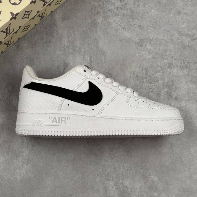 本地 核心私 Louis Vuitton X Nike Air Force 1 Low 路易威登Lv X 耐克 空军一号 联名白黑 低帮休闲运动板鞋 鞋身整体以