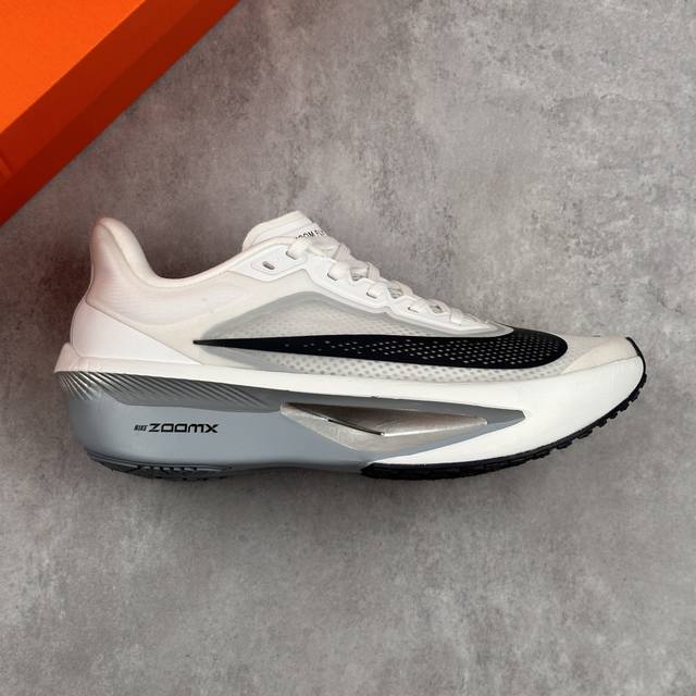 本地 核心私 公司级 W Nike Zoom Fly 6 耐克超弹轻盈跑步鞋 #鞋款搭载 Flyknit 材料 打造出众弹性 易于穿脱。采用React技术 轻盈
