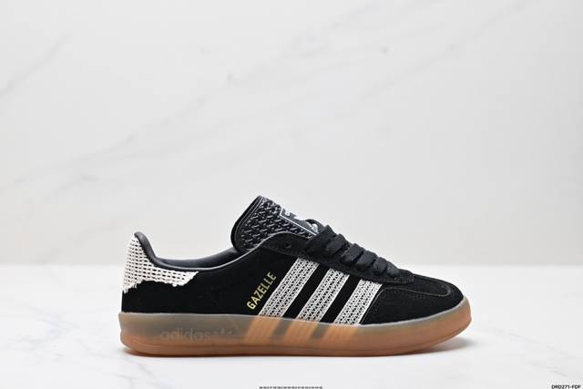 真标Adidas Originals Gazelle Indoor 三叶草休闲防滑耐磨低帮板鞋 官方货号:Ji2755 尺码:36 36.5 37 38 38.
