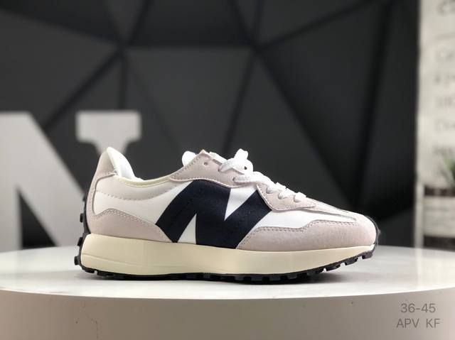 真标New Balance Ms327 复古休闲运动慢跑鞋 以更纯粹的复古风格设计打造的全新造型 侧身还以解构设计 将 N 字标志以做旧压花样式呈现 货号：Ms