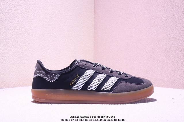 adidas Gazelle Indoor Trainers 羚羊内训系列低帮复古德训风百搭休闲运动板鞋“米白灰黑生胶底” 货号: Jh6194 尺码: 35-